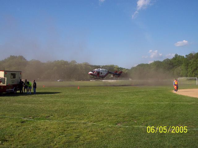 MKVAC on scene for a tranfer from NWH to WMC via Statflight