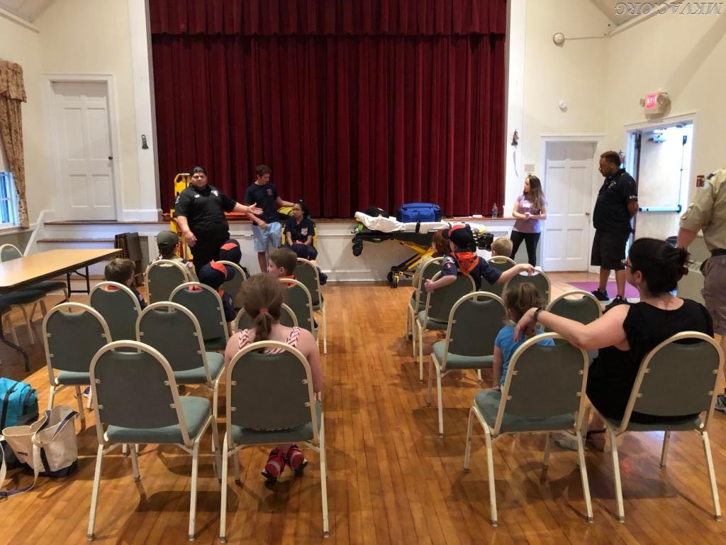 Some of MKVAC members took the time out of their busy schedules to support our local Boy Scout Troop. We attended one of there meetings and showed them our ambulances. We also taught them a little bit about our equipment and first aid.